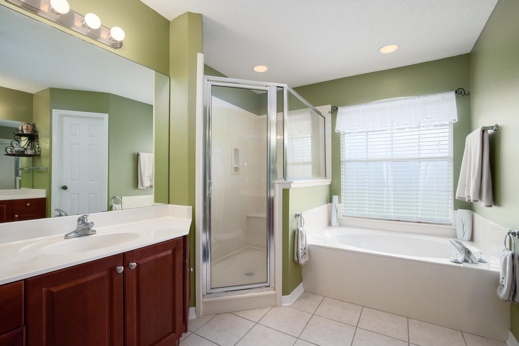 MELISSA OAKS - Residential