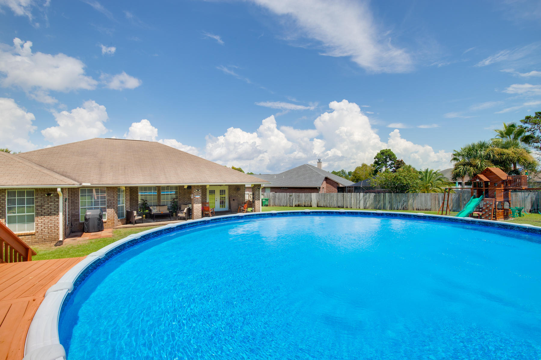 MELISSA OAKS - Residential