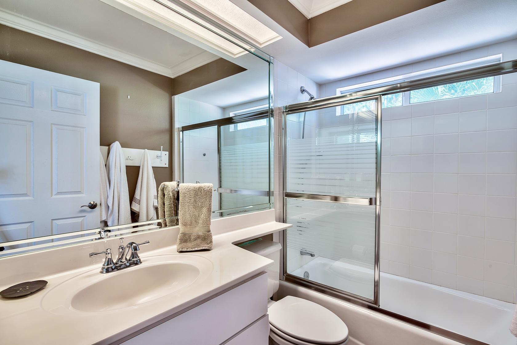 BAYWINDS GOLF ESTATES PH 3 - Residential