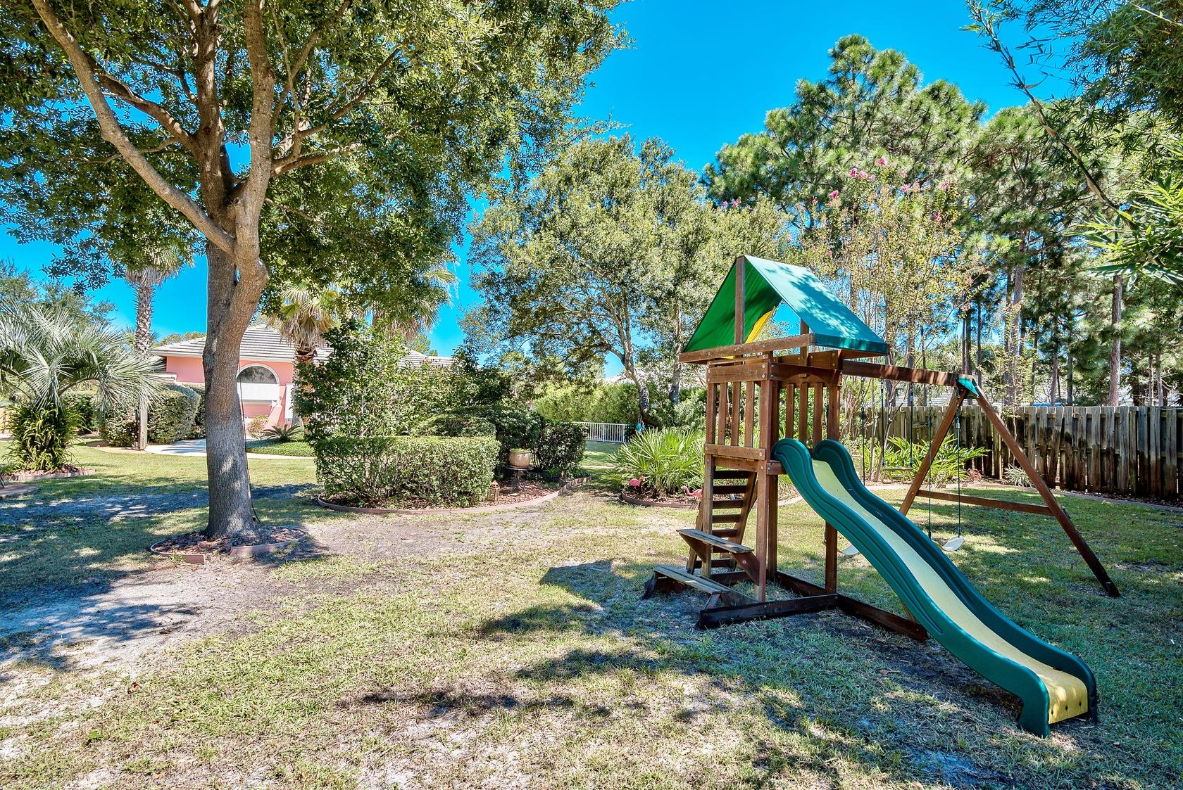 BAYWINDS GOLF ESTATES PH 3 - Residential