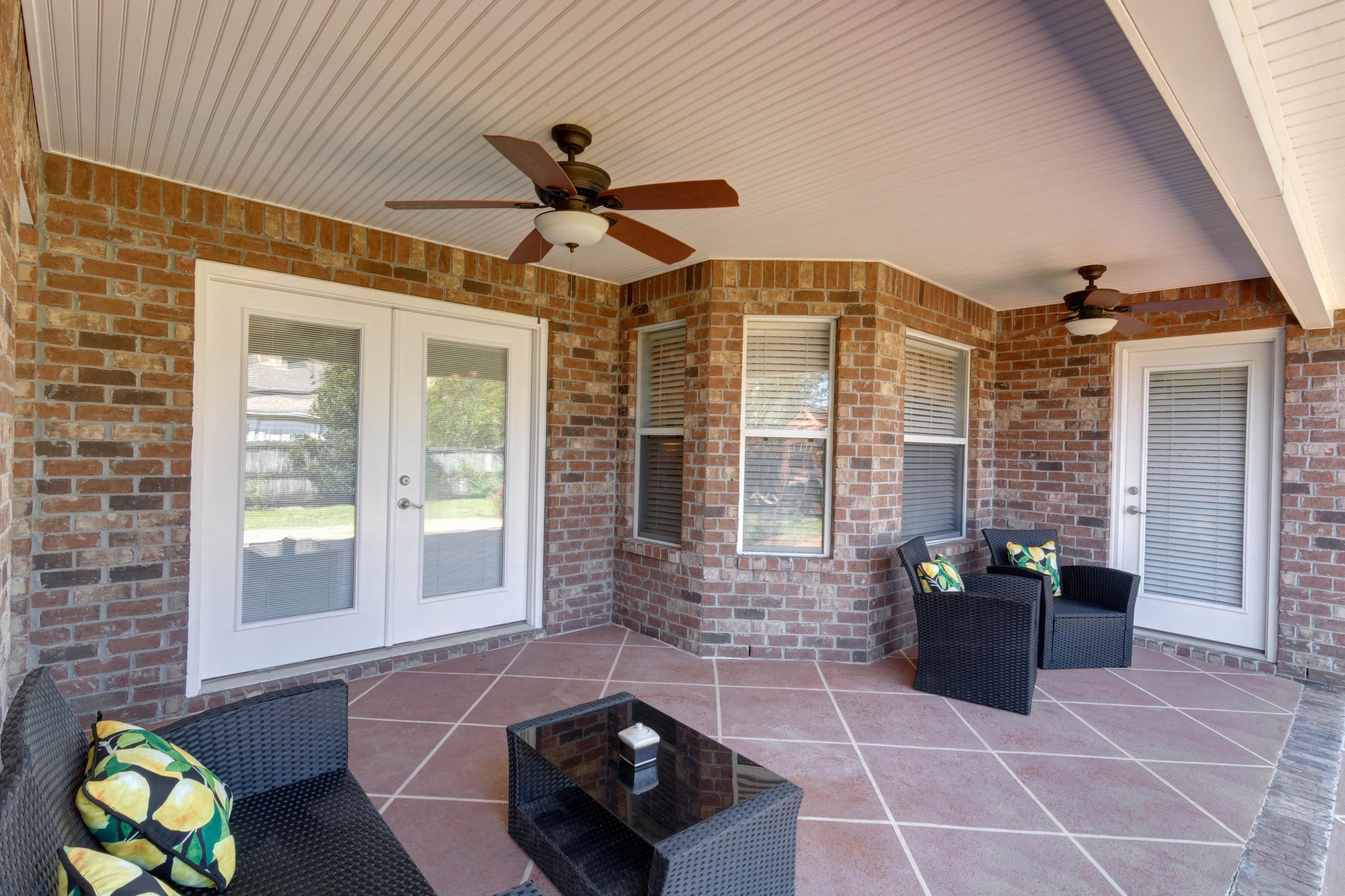 THE MEADOWS - Residential