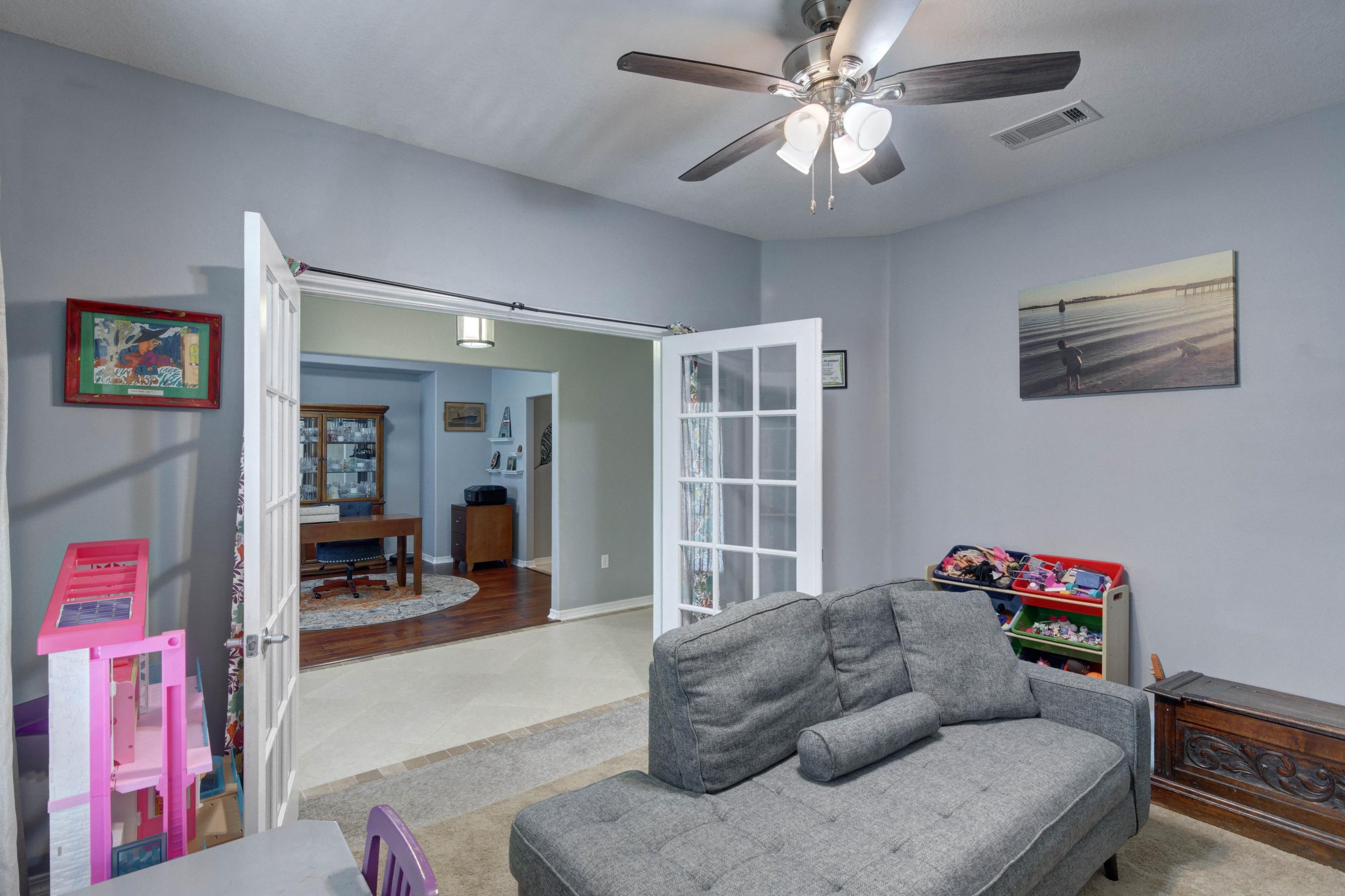 THE MEADOWS - Residential