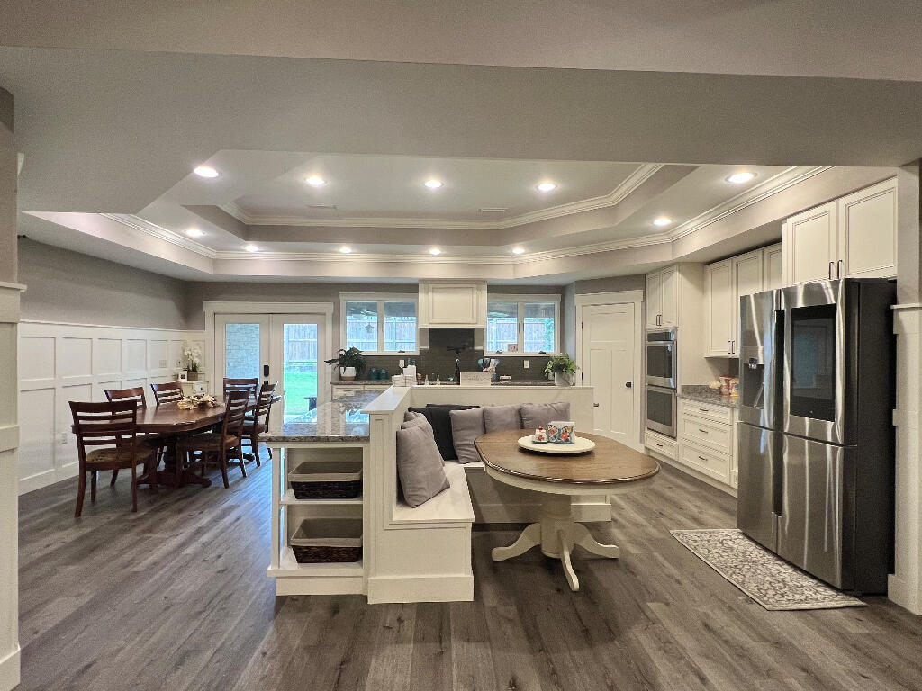 LAKESIDE EAST - Residential