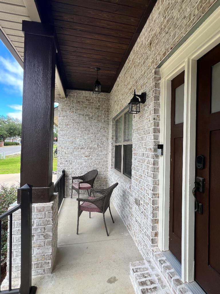 LAKESIDE EAST - Residential