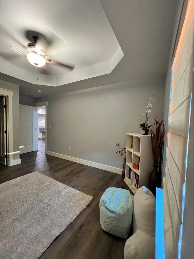 LAKESIDE EAST - Residential