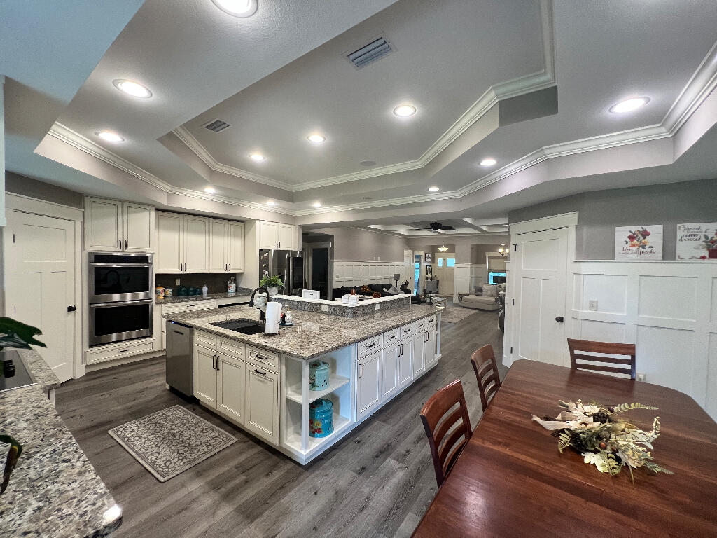 LAKESIDE EAST - Residential