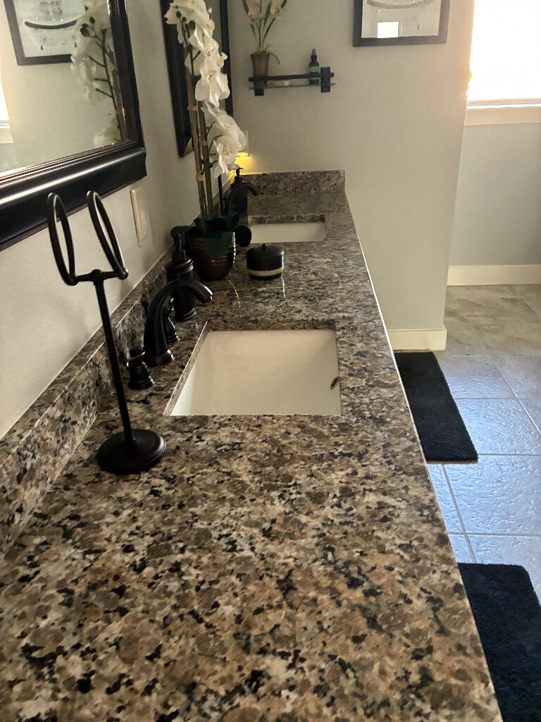 LAKESIDE EAST - Residential