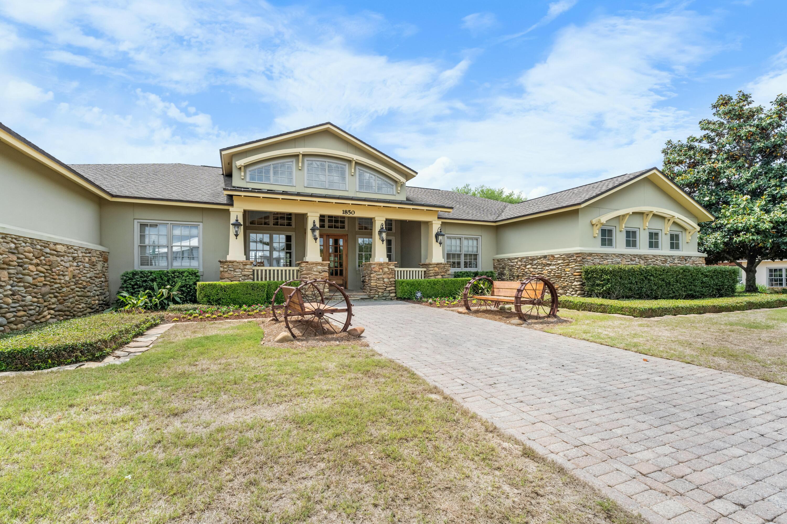 HAMMOCK BAY - Residential