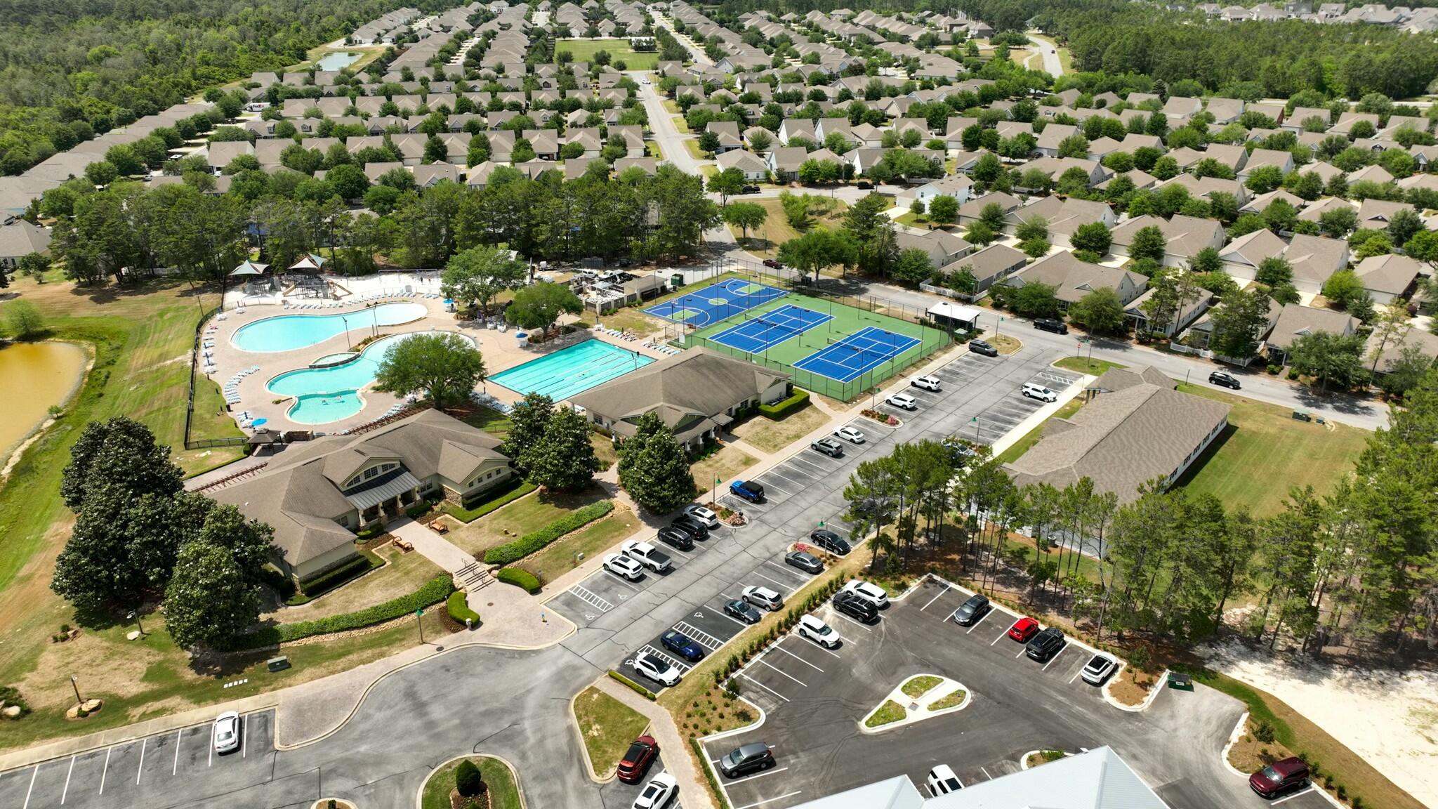 HAMMOCK BAY - Residential