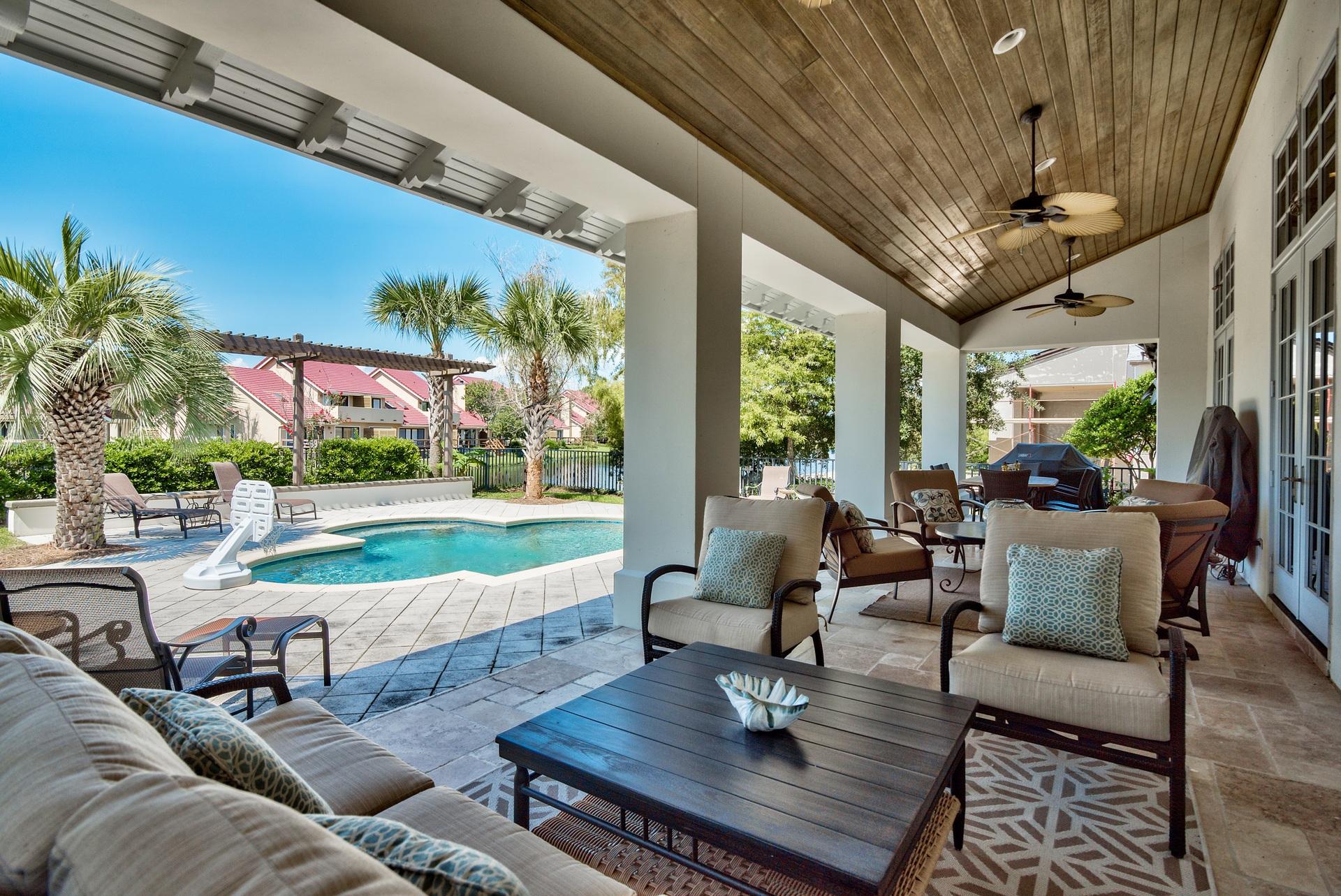 ISLAND ESTATES - Residential