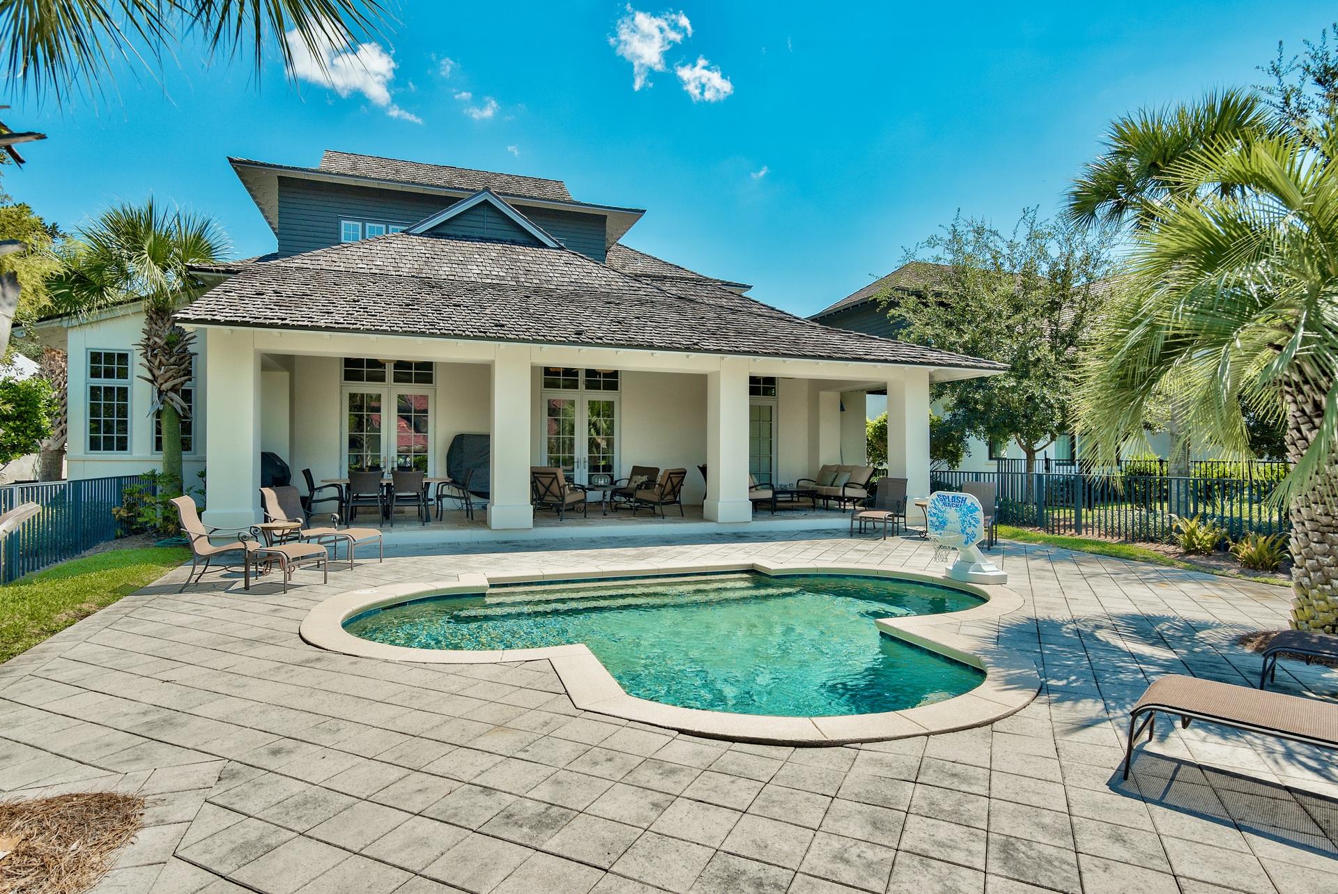 ISLAND ESTATES - Residential