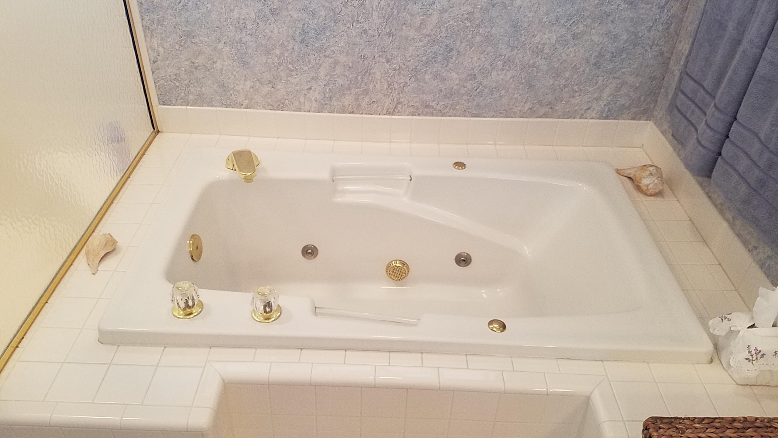 TURNBERRY PLACE - Residential