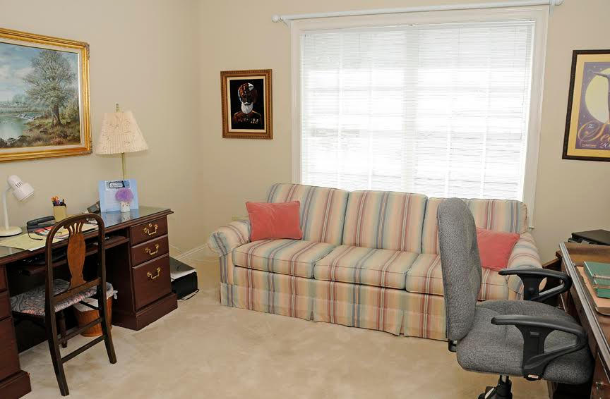 TURNBERRY PLACE - Residential