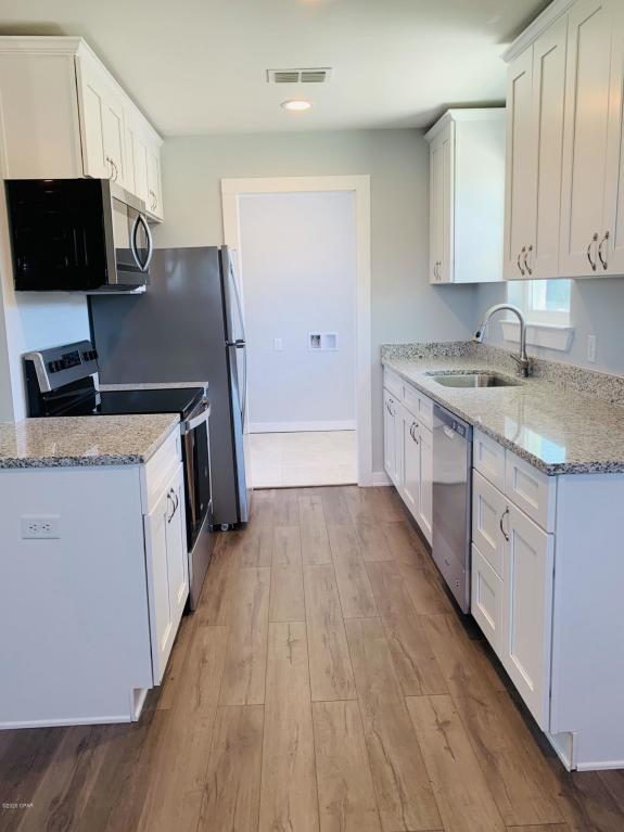 BAYVIEW HEIGHTS - Residential