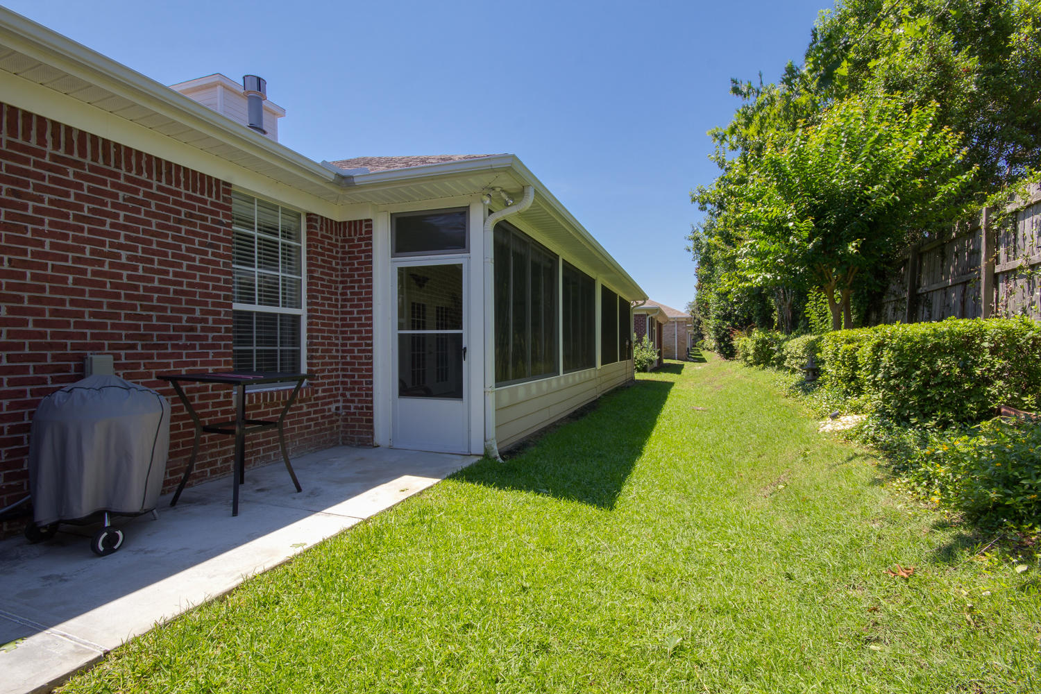 DIAMOND LAKES - Residential