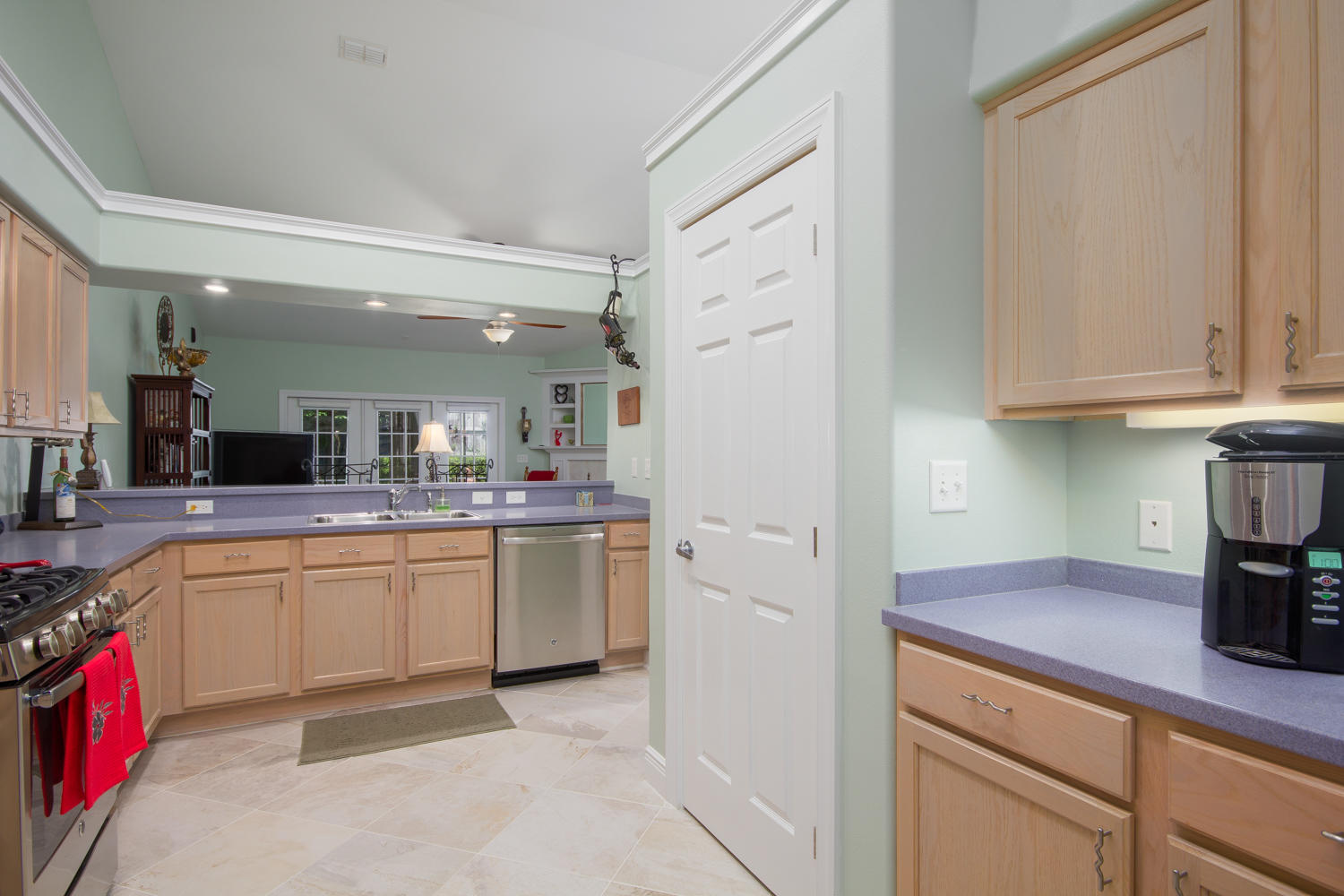 DIAMOND LAKES - Residential