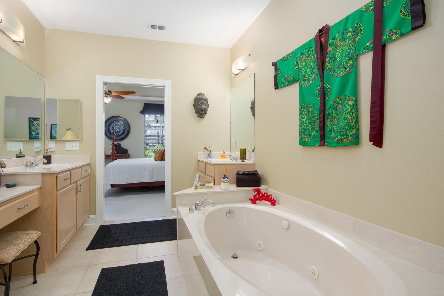 DIAMOND LAKES - Residential