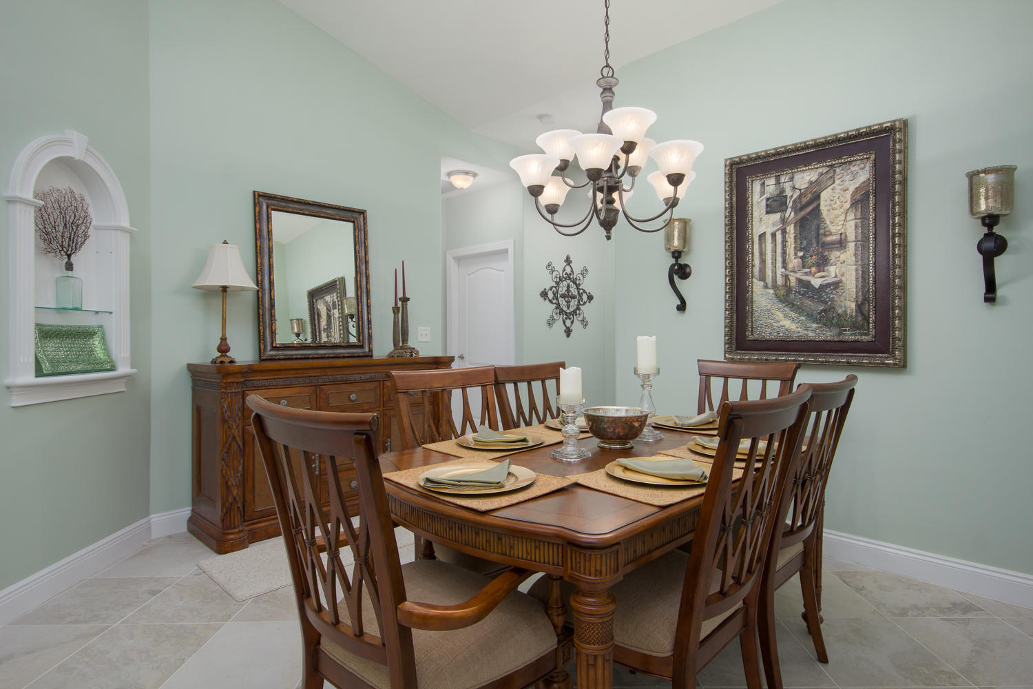 DIAMOND LAKES - Residential