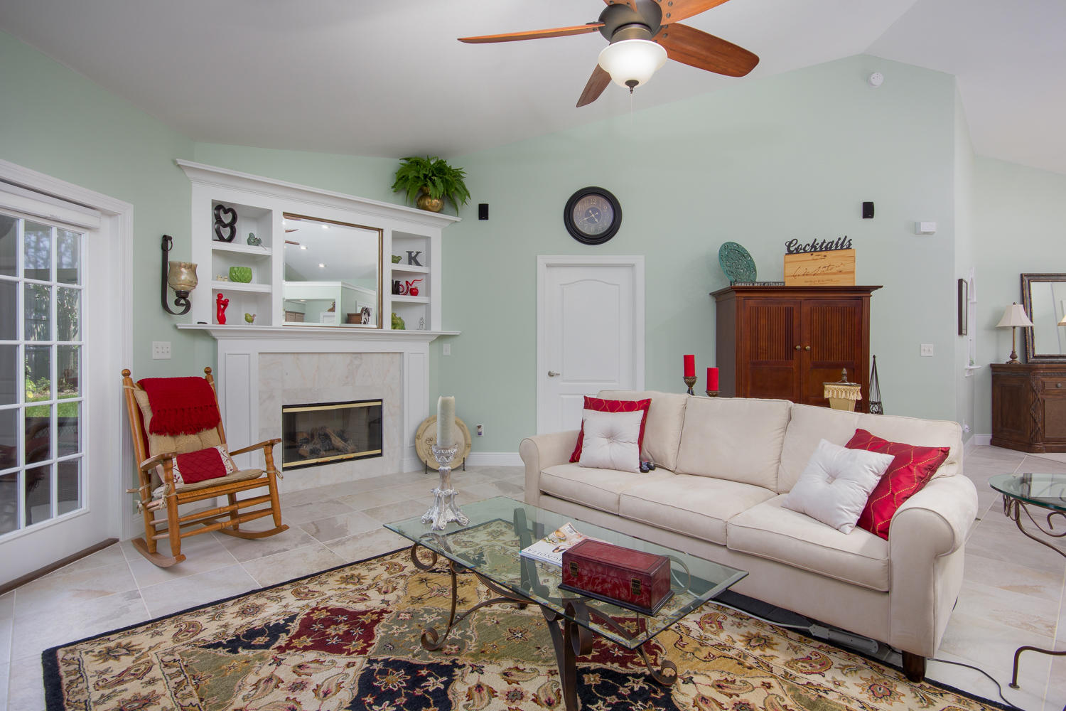 DIAMOND LAKES - Residential