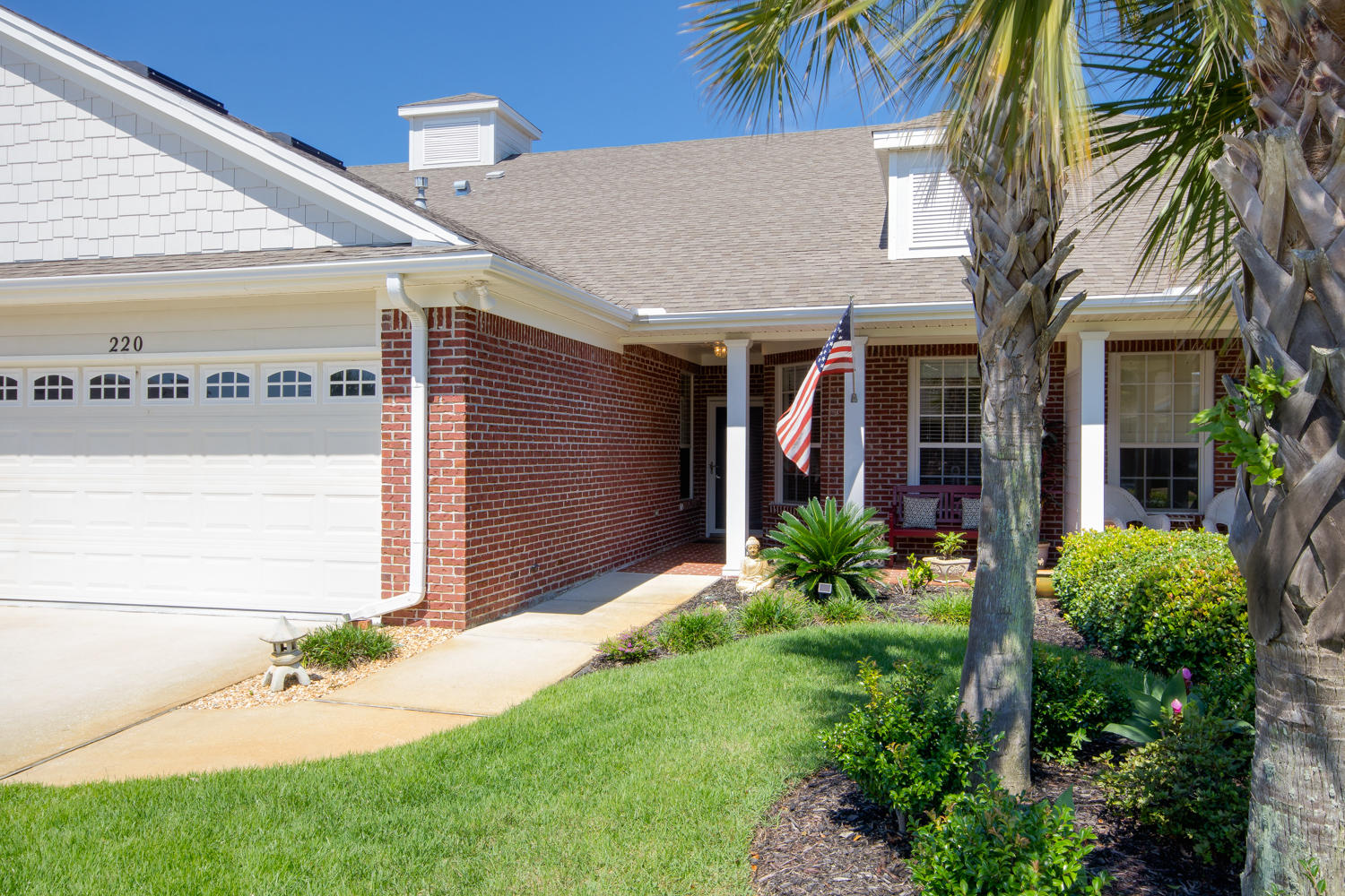 DIAMOND LAKES - Residential