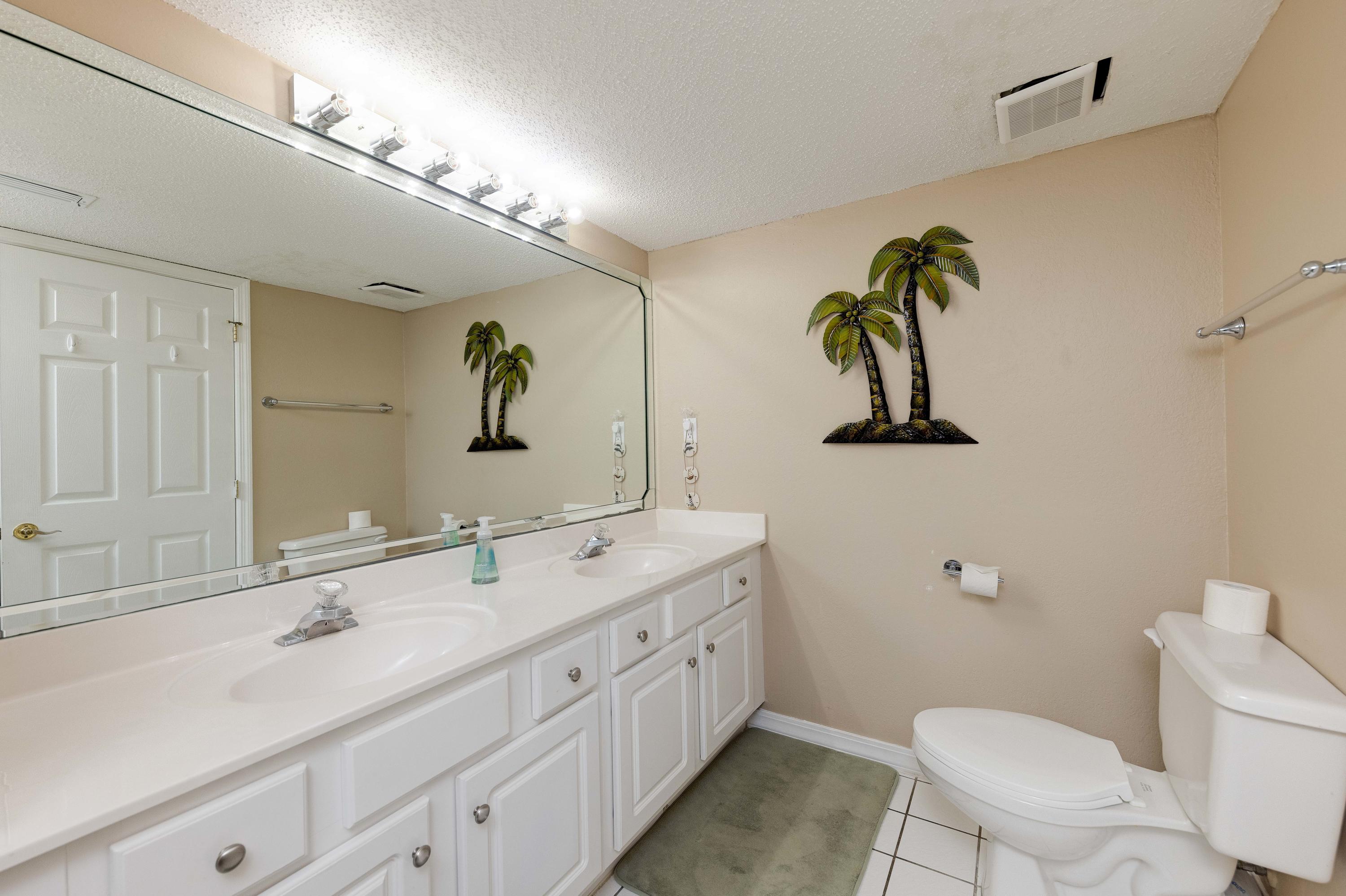 ISLANDER BEACH RESORT & CONDO - Residential