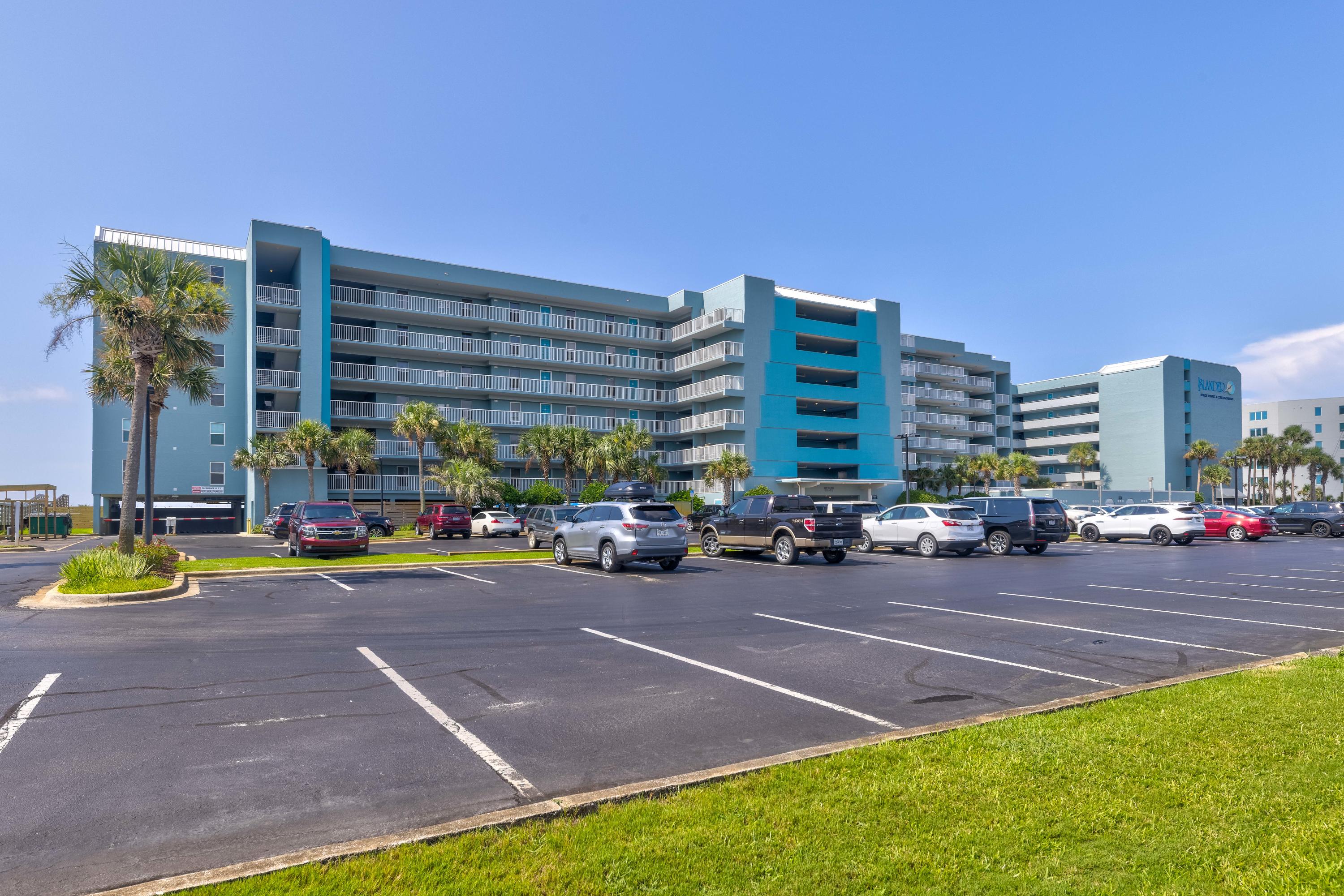 ISLANDER BEACH RESORT & CONDO - Residential