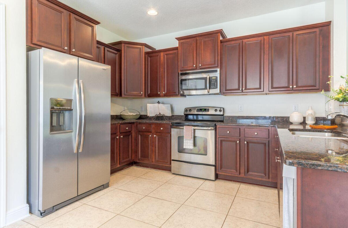 HAMMOCK BAY - Residential Lease