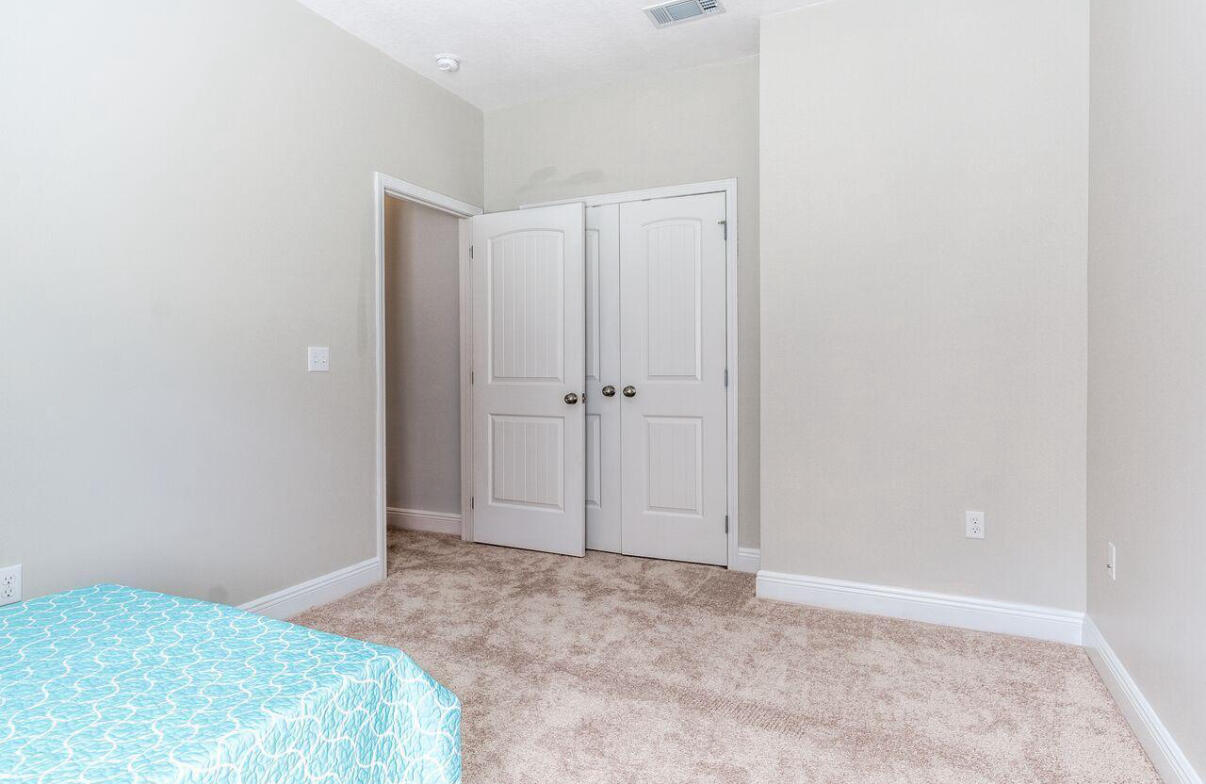 HAMMOCK BAY - Residential Lease