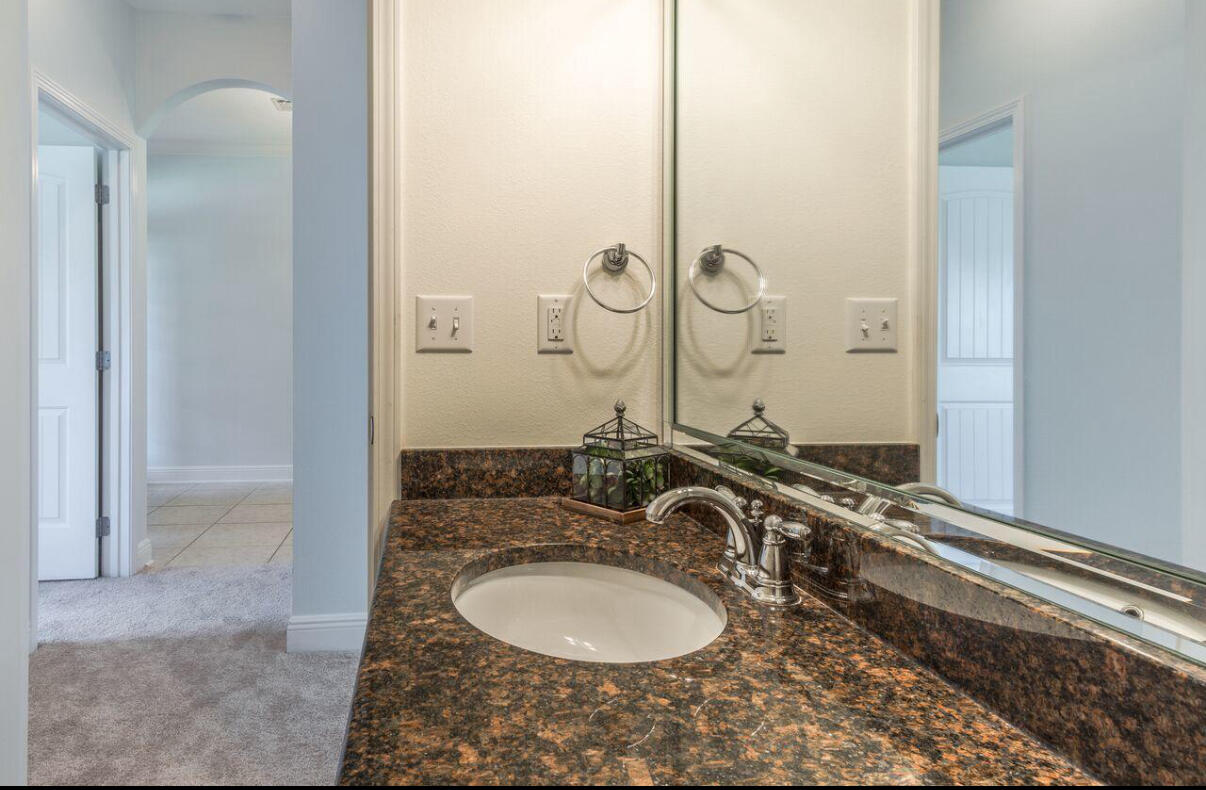 HAMMOCK BAY - Residential Lease