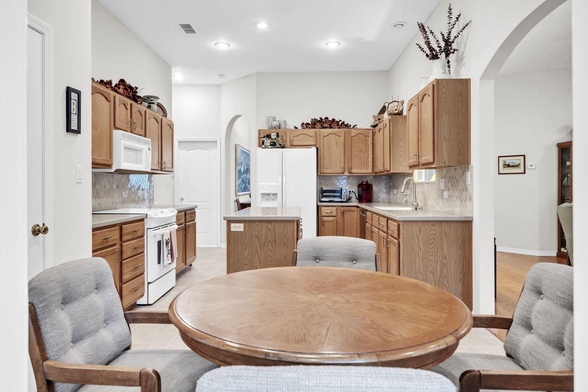 BRIDGEPORT COLONY - Residential