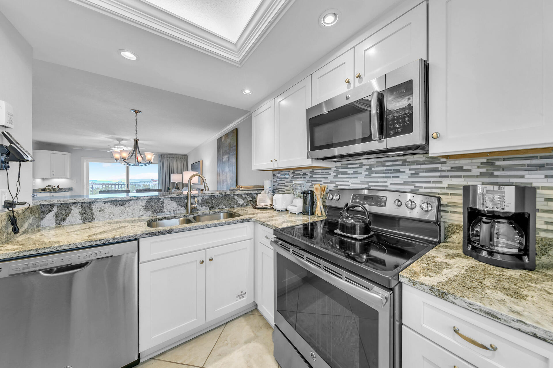 ISLANDER CONDO PH 2 - Residential