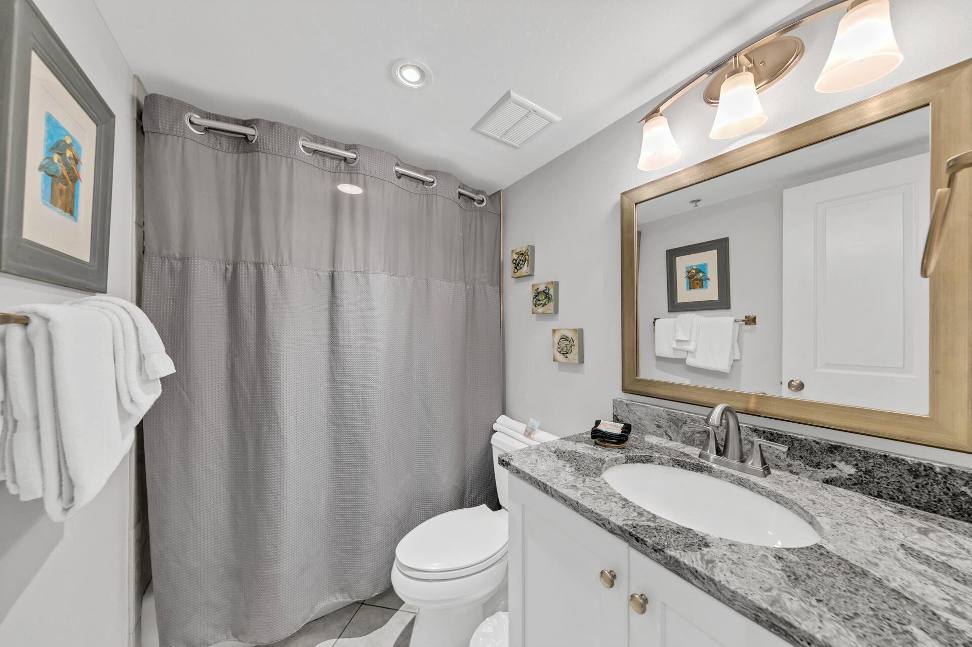 ISLANDER CONDO PH 2 - Residential