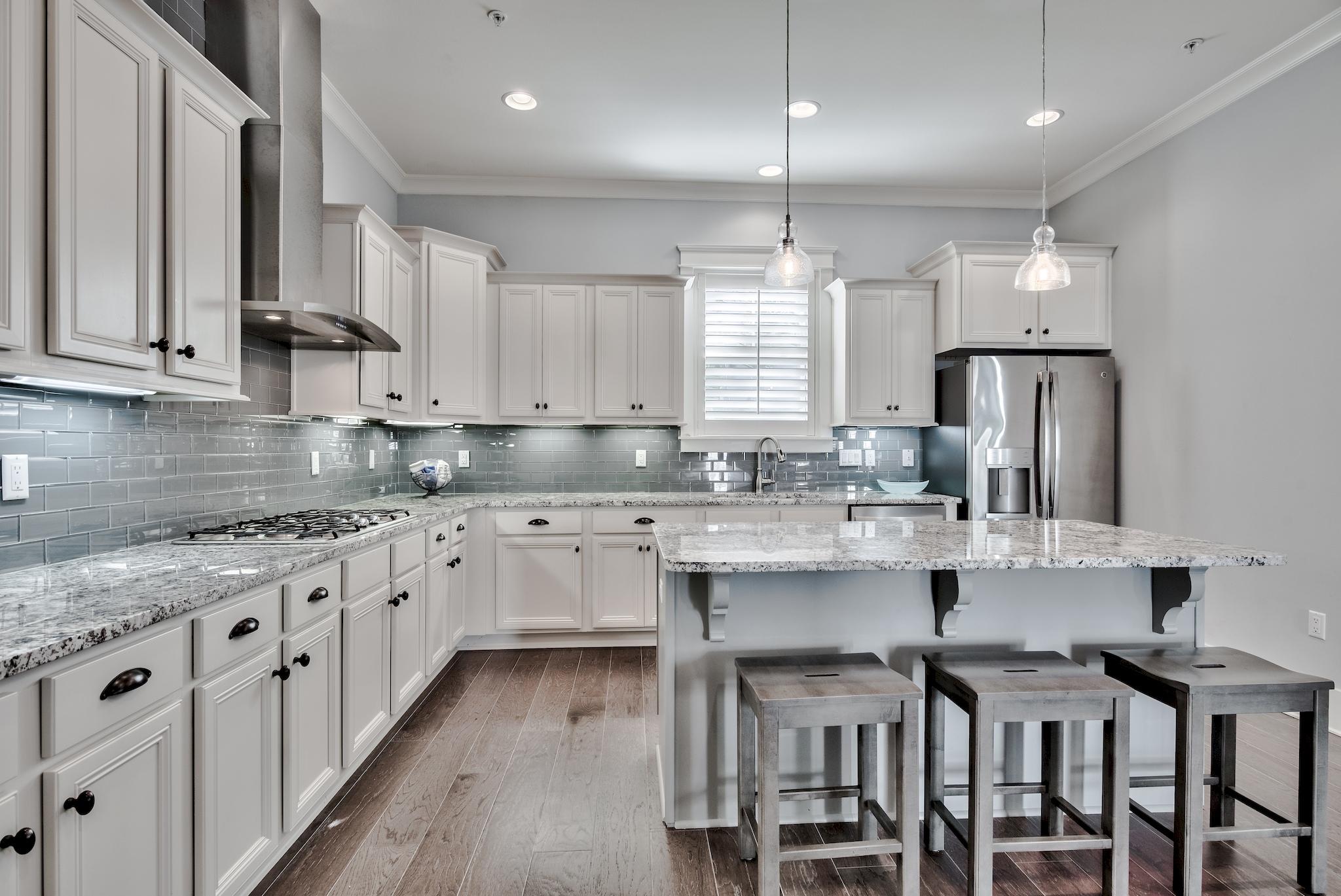 HIGHLAND PARKS - Residential