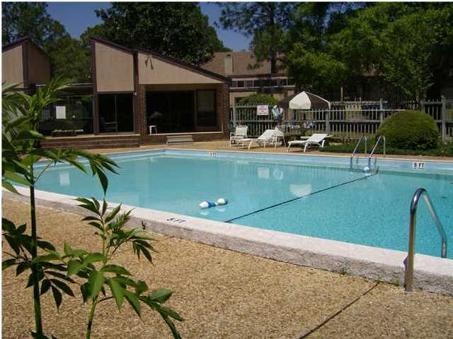 HIDDEN COVE T/H - Residential Lease