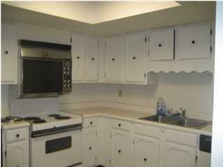 HIDDEN COVE T/H - Residential Lease