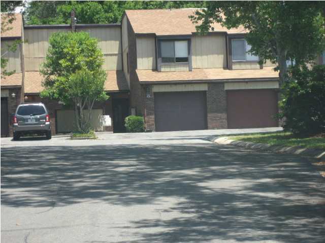 HIDDEN COVE T/H - Residential Lease