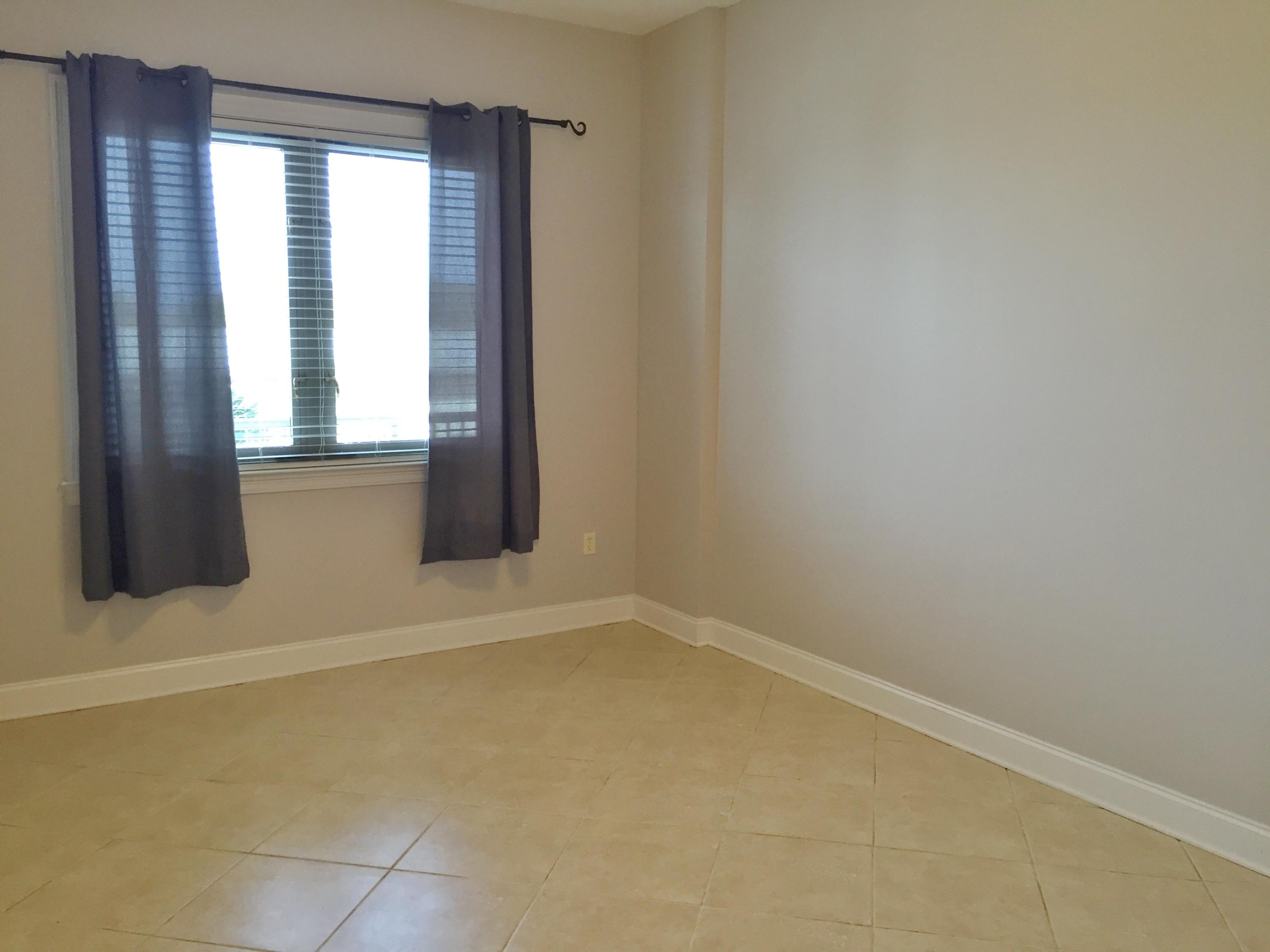 SIDES MORENO POINT WEST - Residential