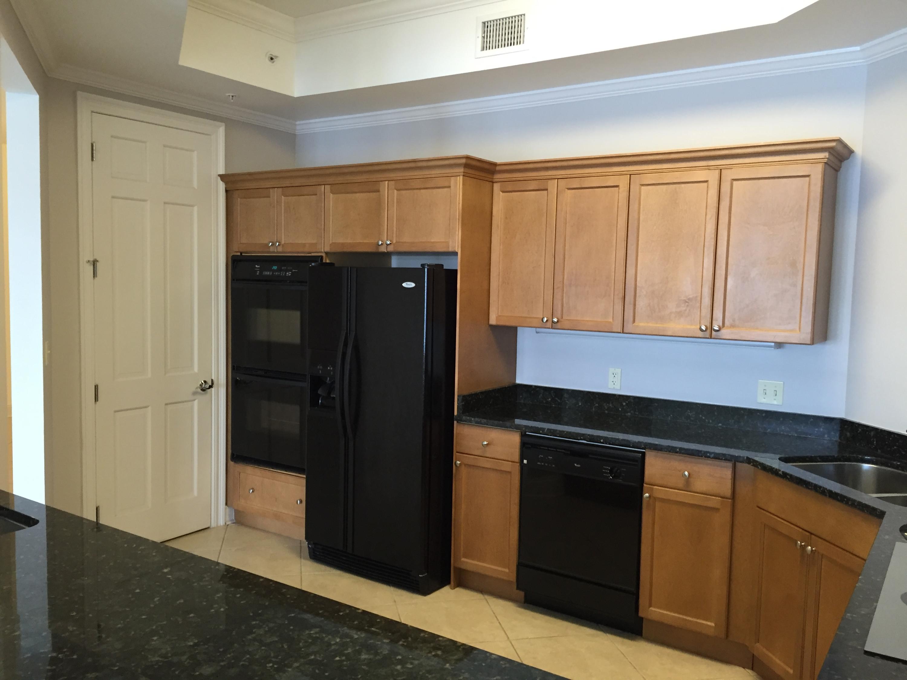 SIDES MORENO POINT WEST - Residential