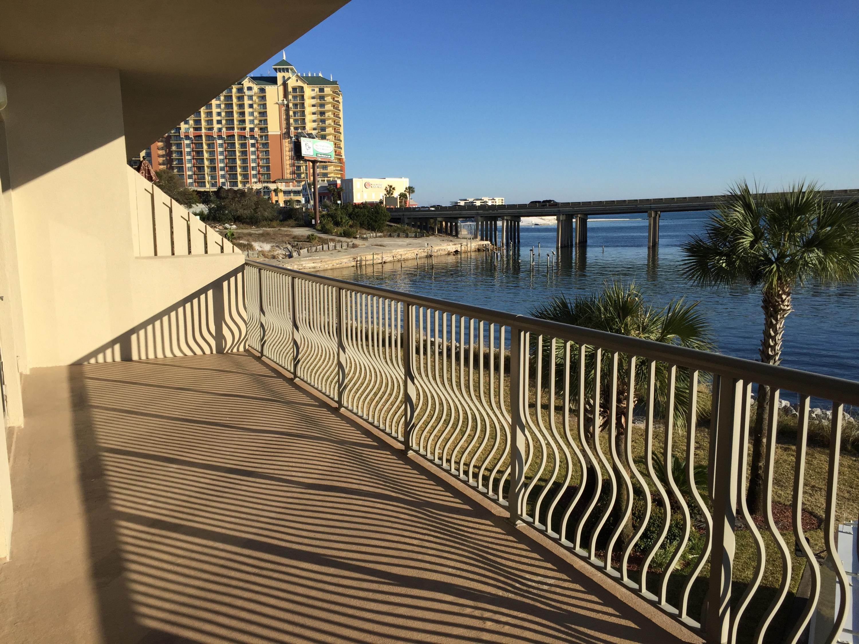 SIDES MORENO POINT WEST - Residential