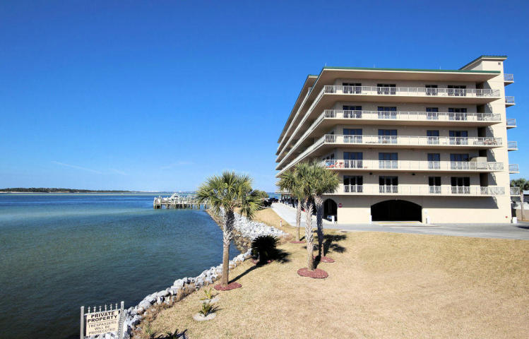 SIDES MORENO POINT WEST - Residential