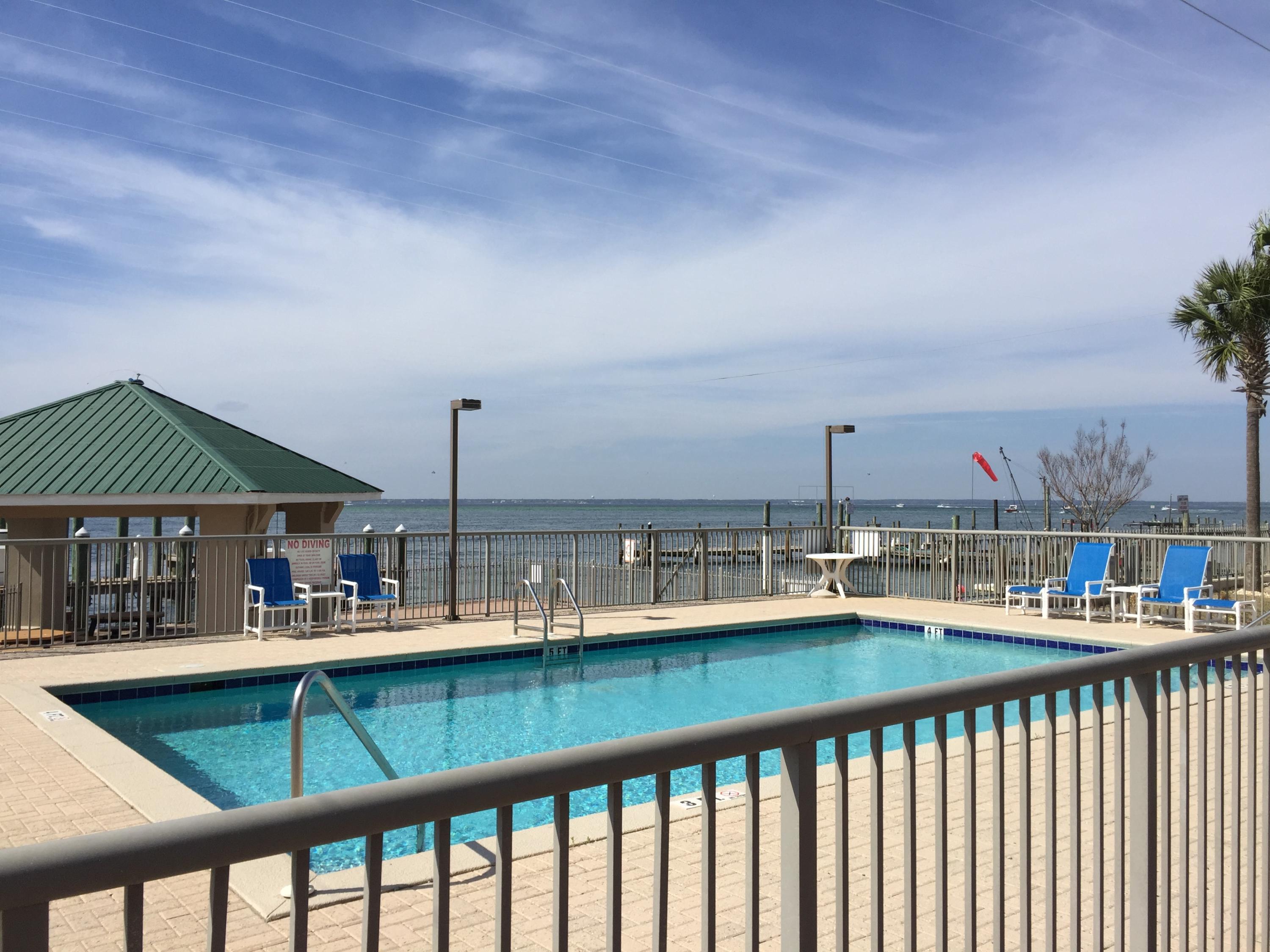 SIDES MORENO POINT WEST - Residential