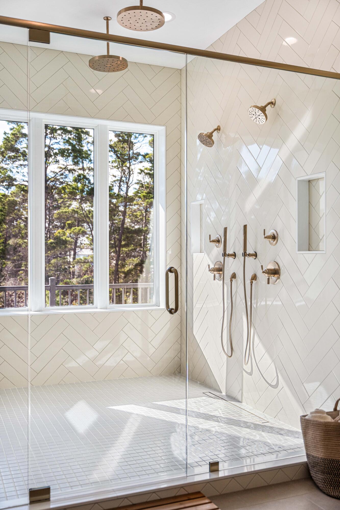 HIDDEN HIGHLANDS - Residential