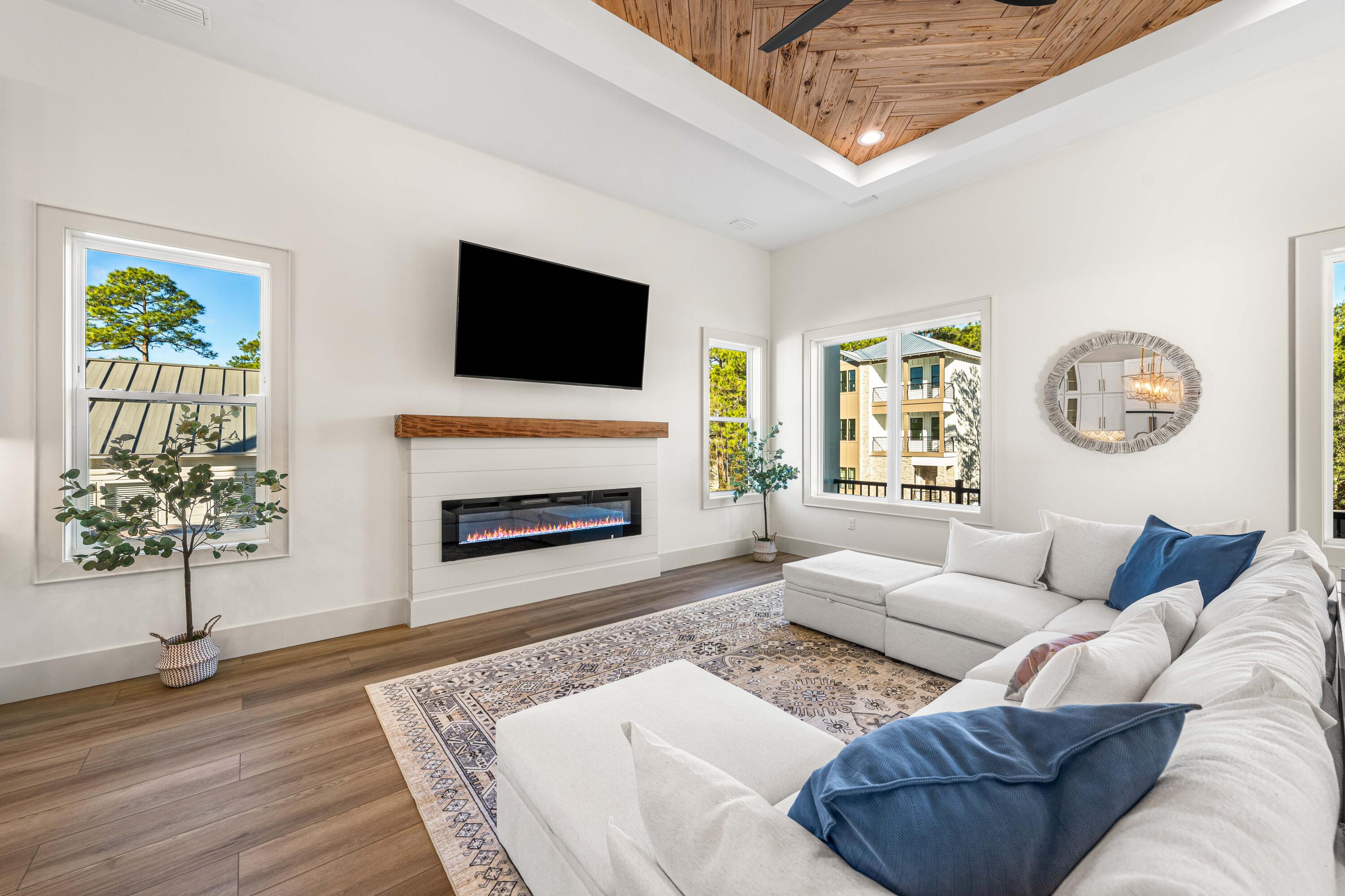 HIDDEN HIGHLANDS - Residential