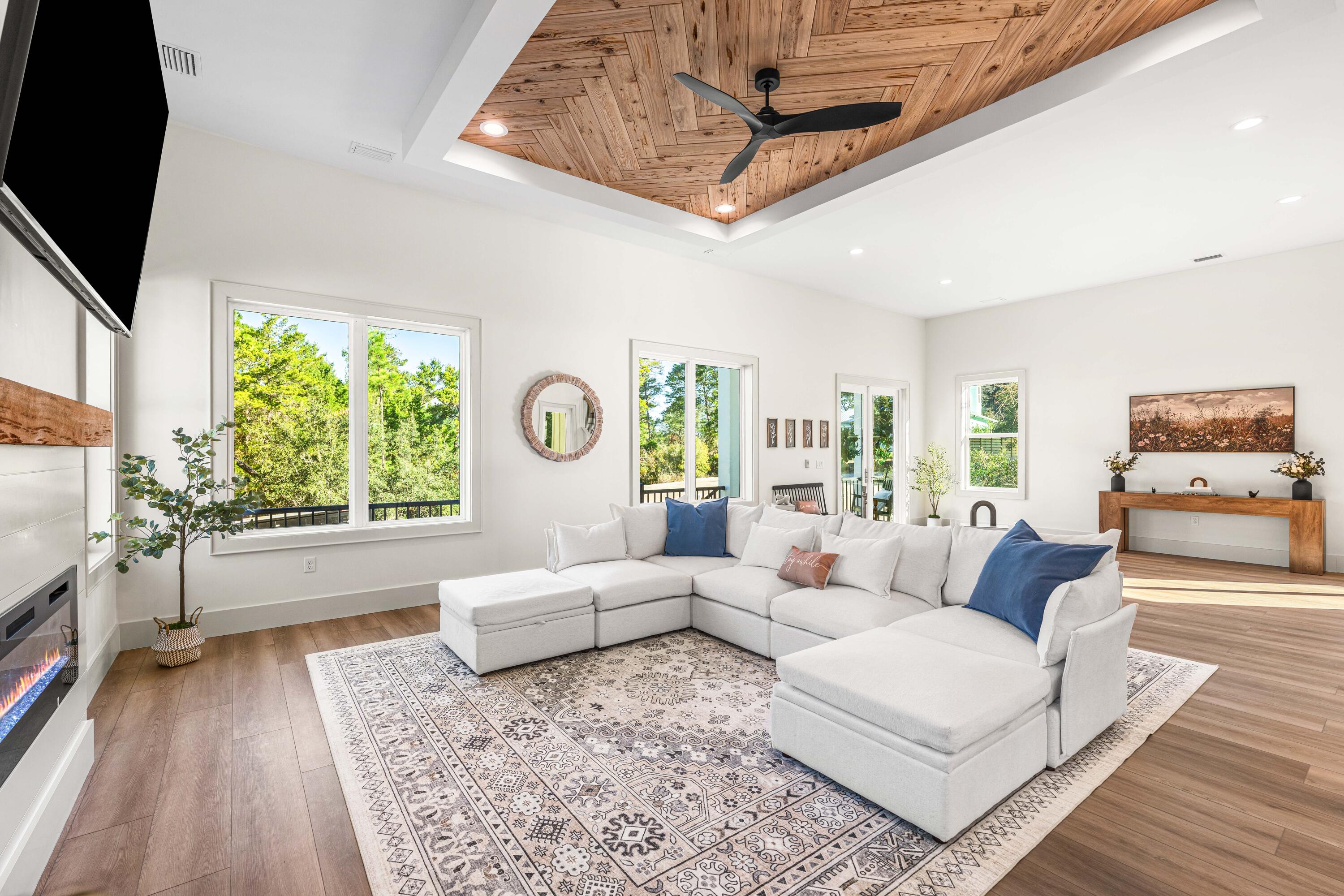 HIDDEN HIGHLANDS - Residential