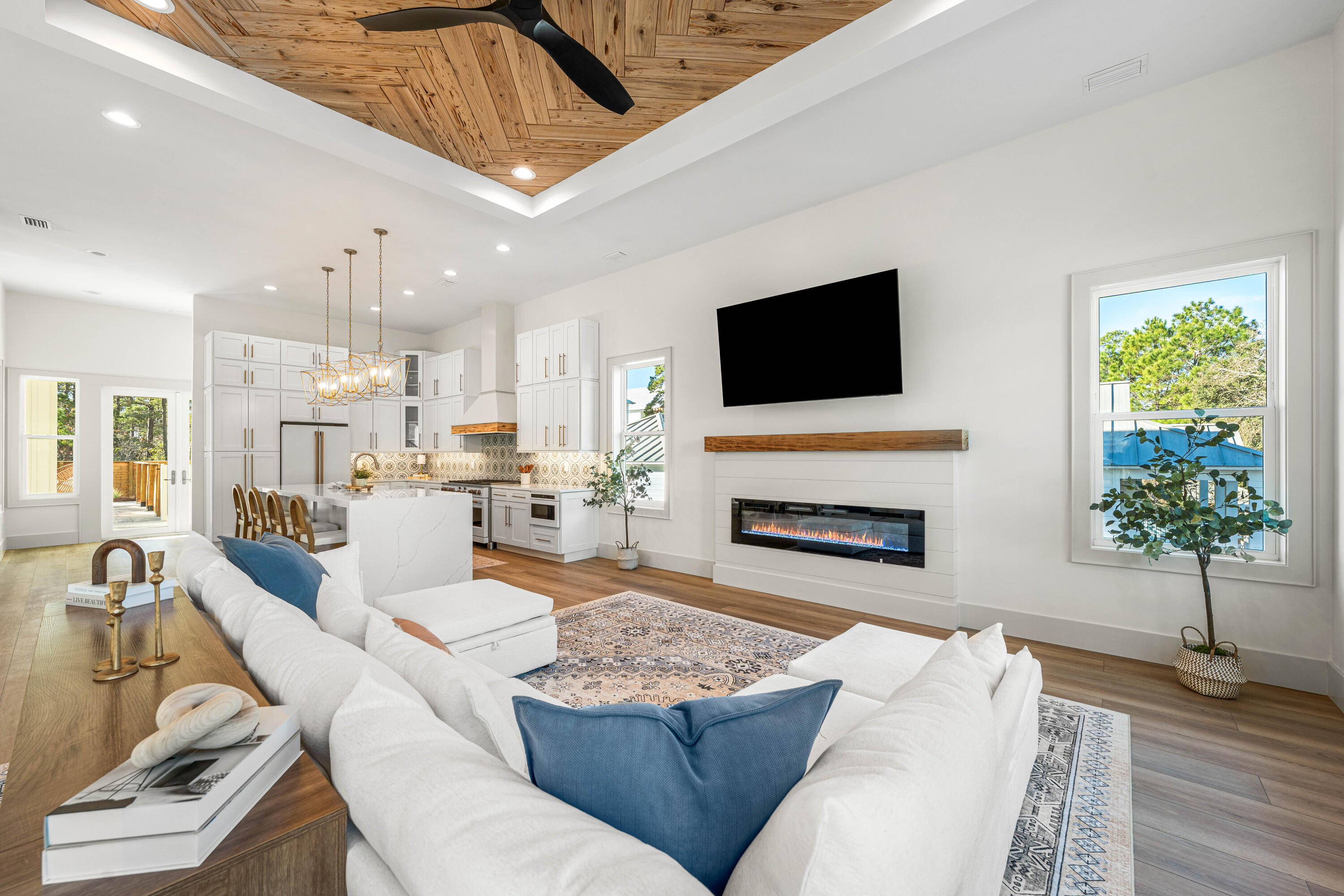 HIDDEN HIGHLANDS - Residential