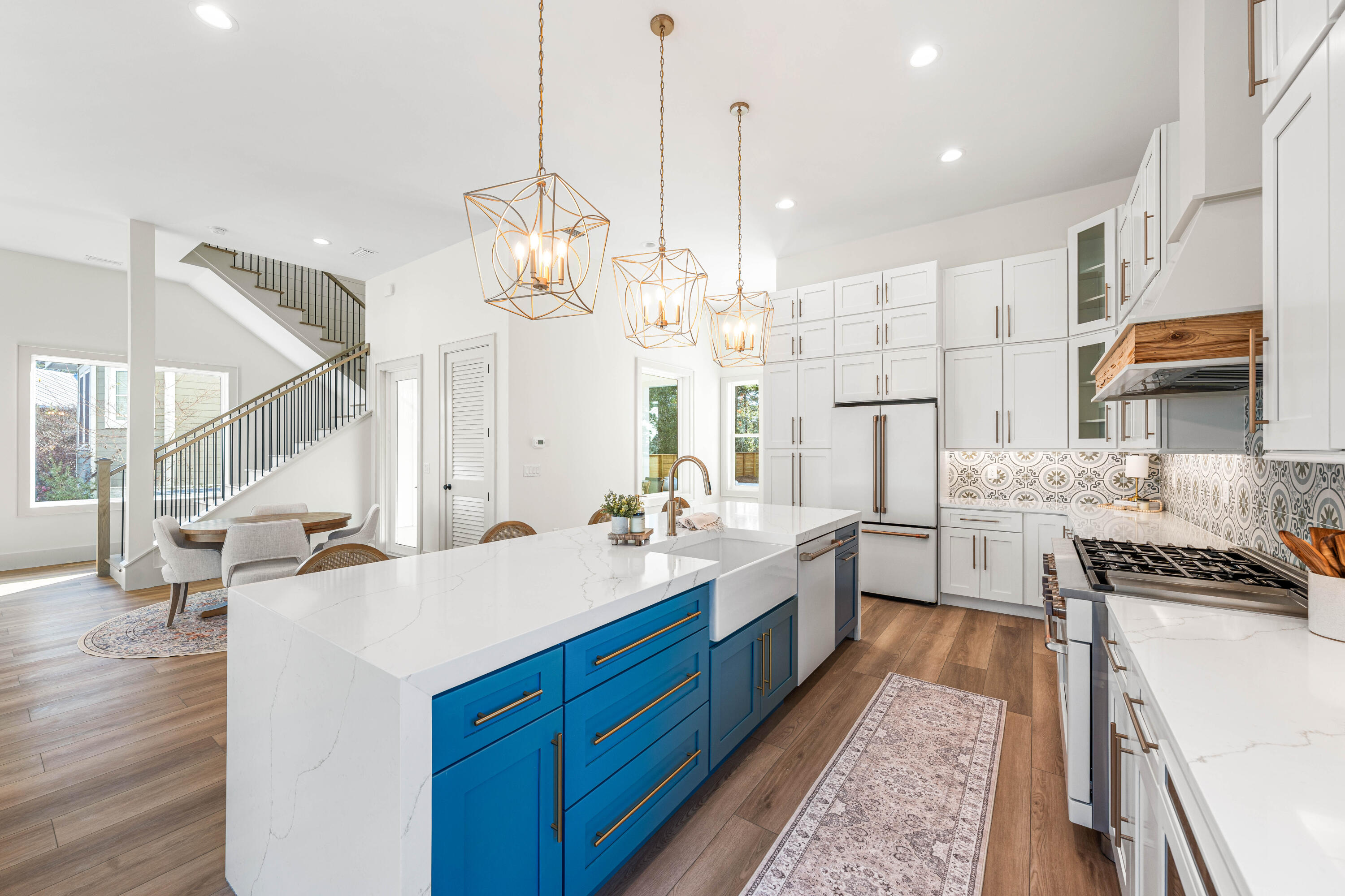 HIDDEN HIGHLANDS - Residential