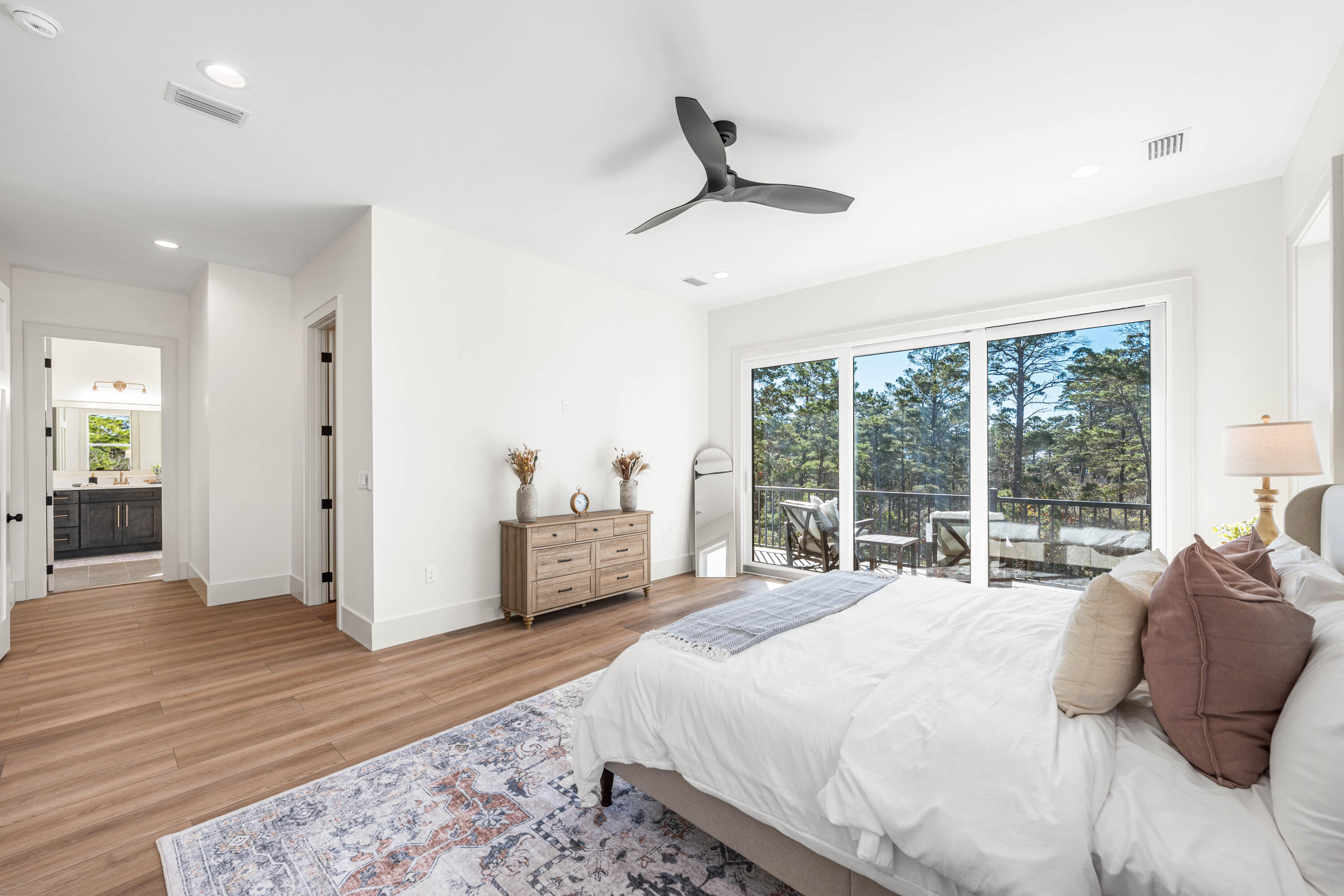 HIDDEN HIGHLANDS - Residential