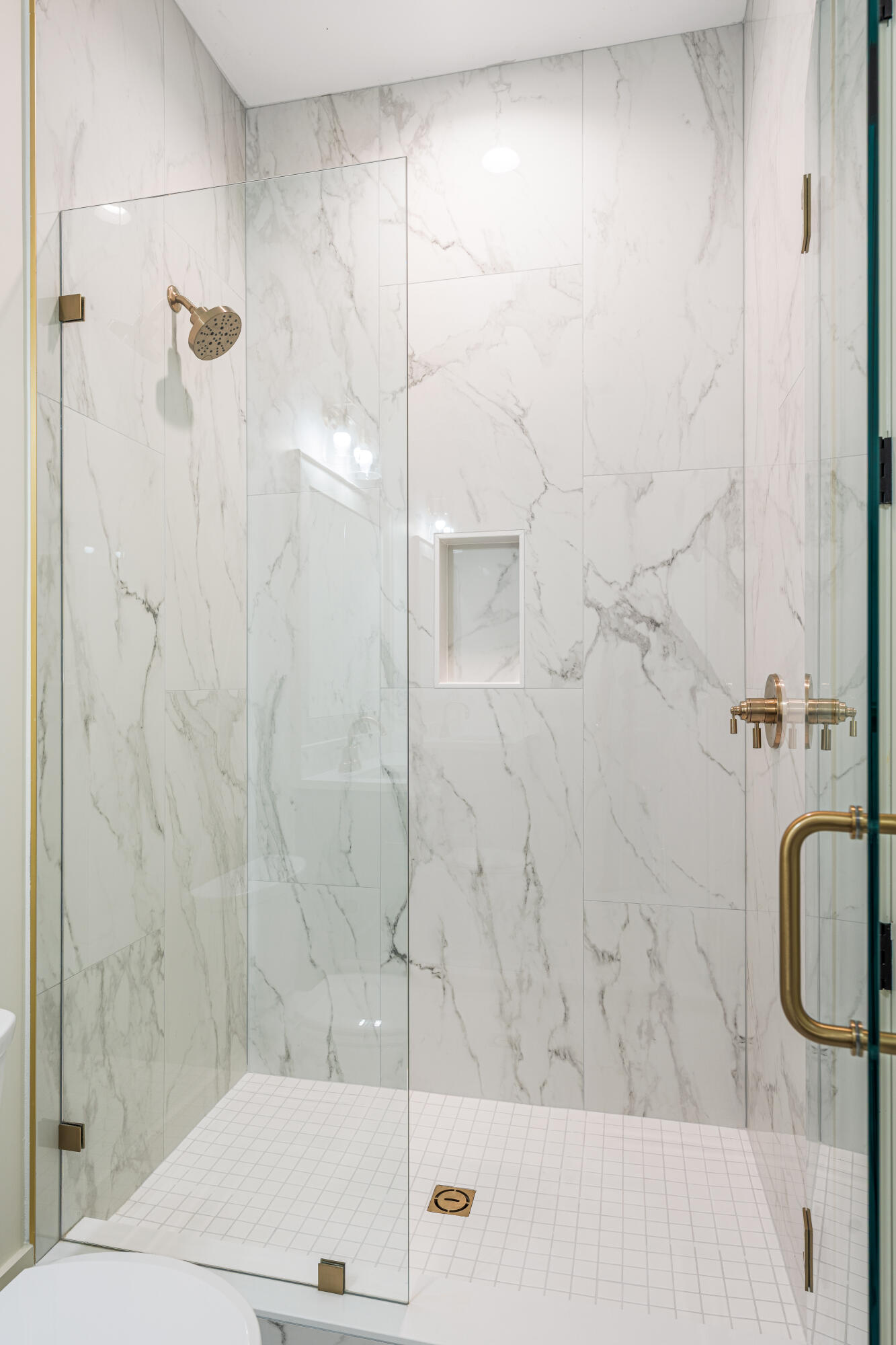 HIDDEN HIGHLANDS - Residential