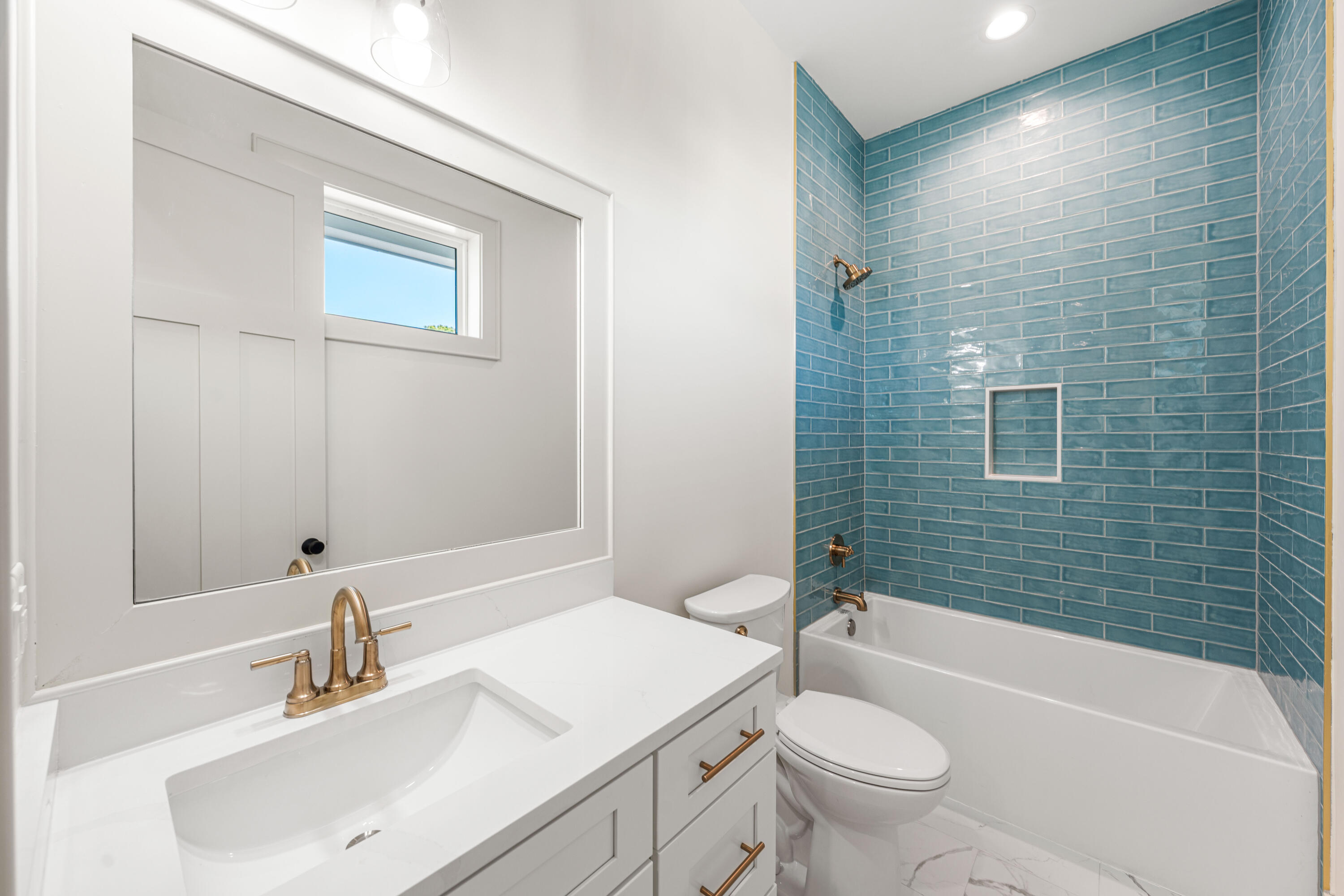 HIDDEN HIGHLANDS - Residential