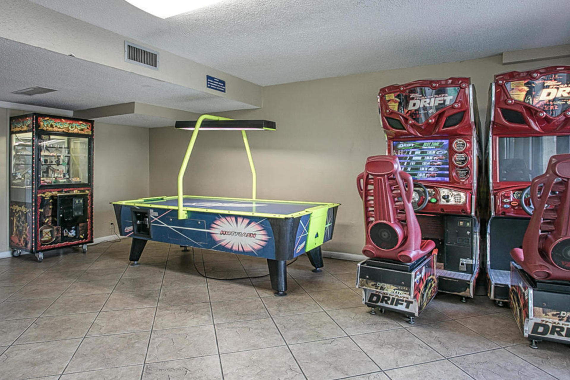 THE SUMMIT - Residential